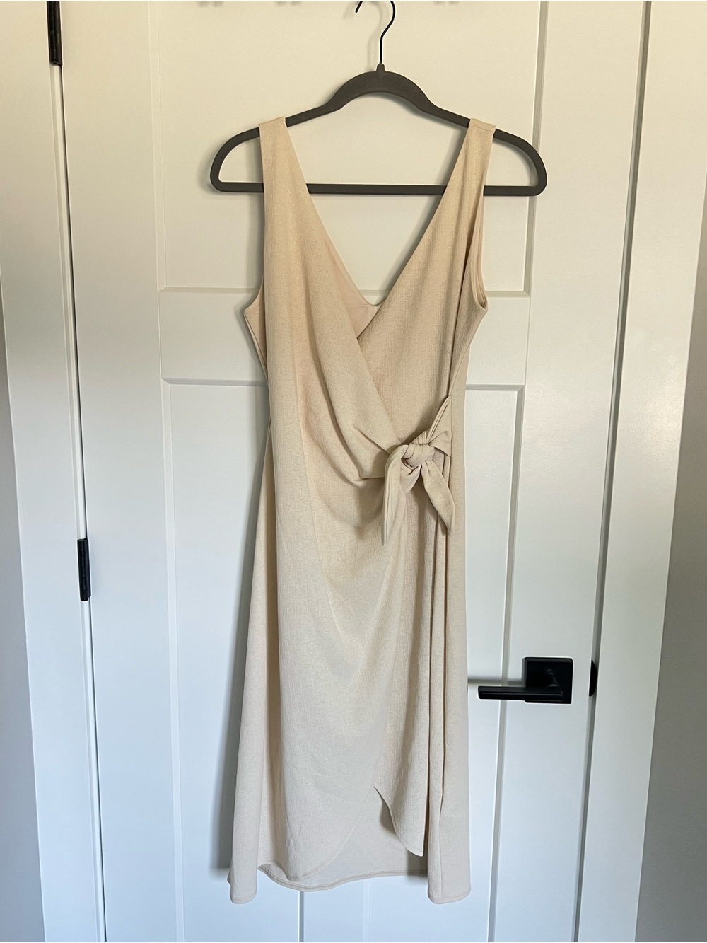 Zara Sleeveless Cream Midi Wrap Dress  Size Small